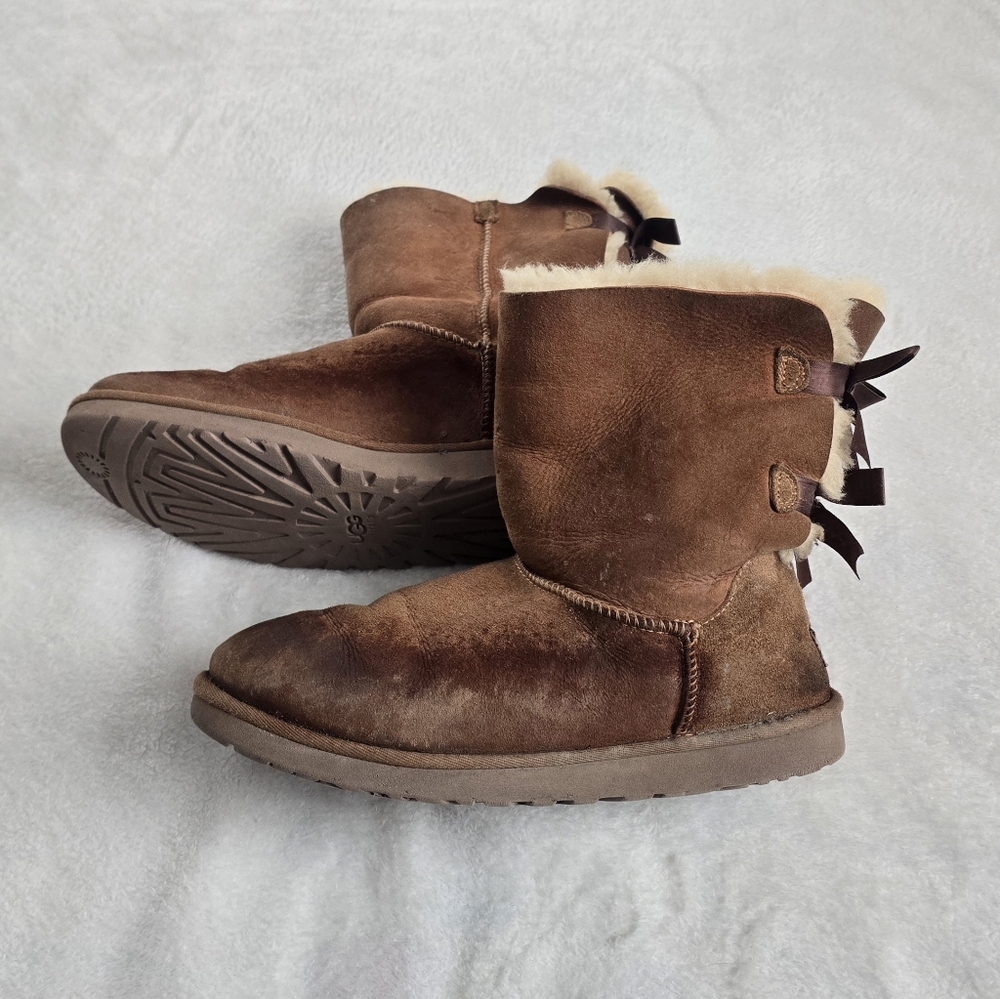 Women's UGG Boots Bailey Bow II Lined Winter Booties Brown Suede Flats Size 9 - Picture 3 of 8